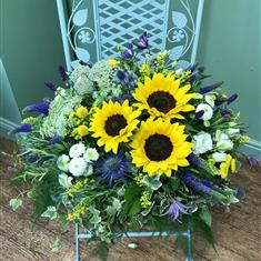 Sunflower posy